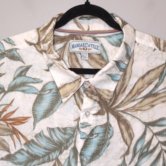 Margaritaville Hawaiian Camp Shirt Short Sleeve Tropical Floral BBQ Beach Resort - Picture 2 of 11